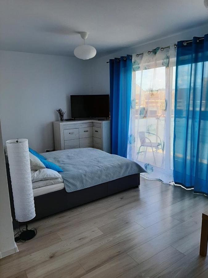 Апартаменты Apartament Viktoria Дарлувко Экстерьер фото